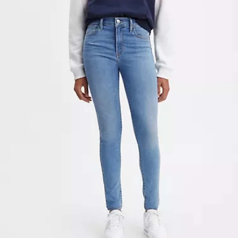 Levi’s 720 high rise super skinny jeans, size 27